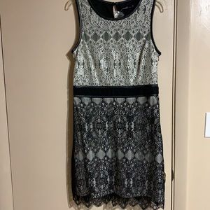 NWT cute Kenzie leather trim lace overlay dress size 10